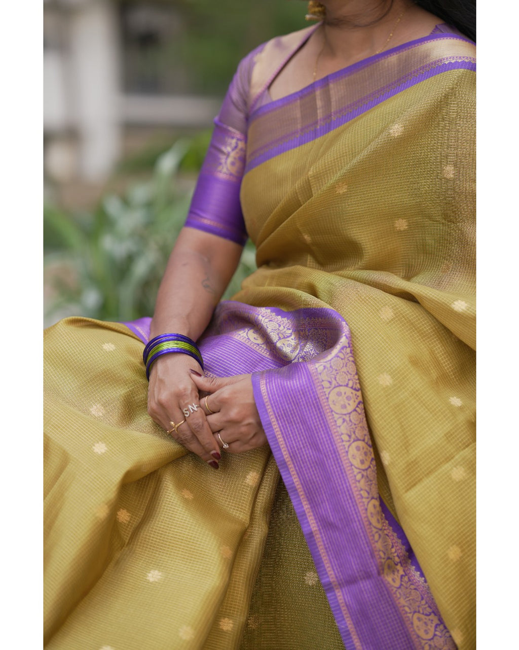Vintage Checks Silk Saree – HOS-104